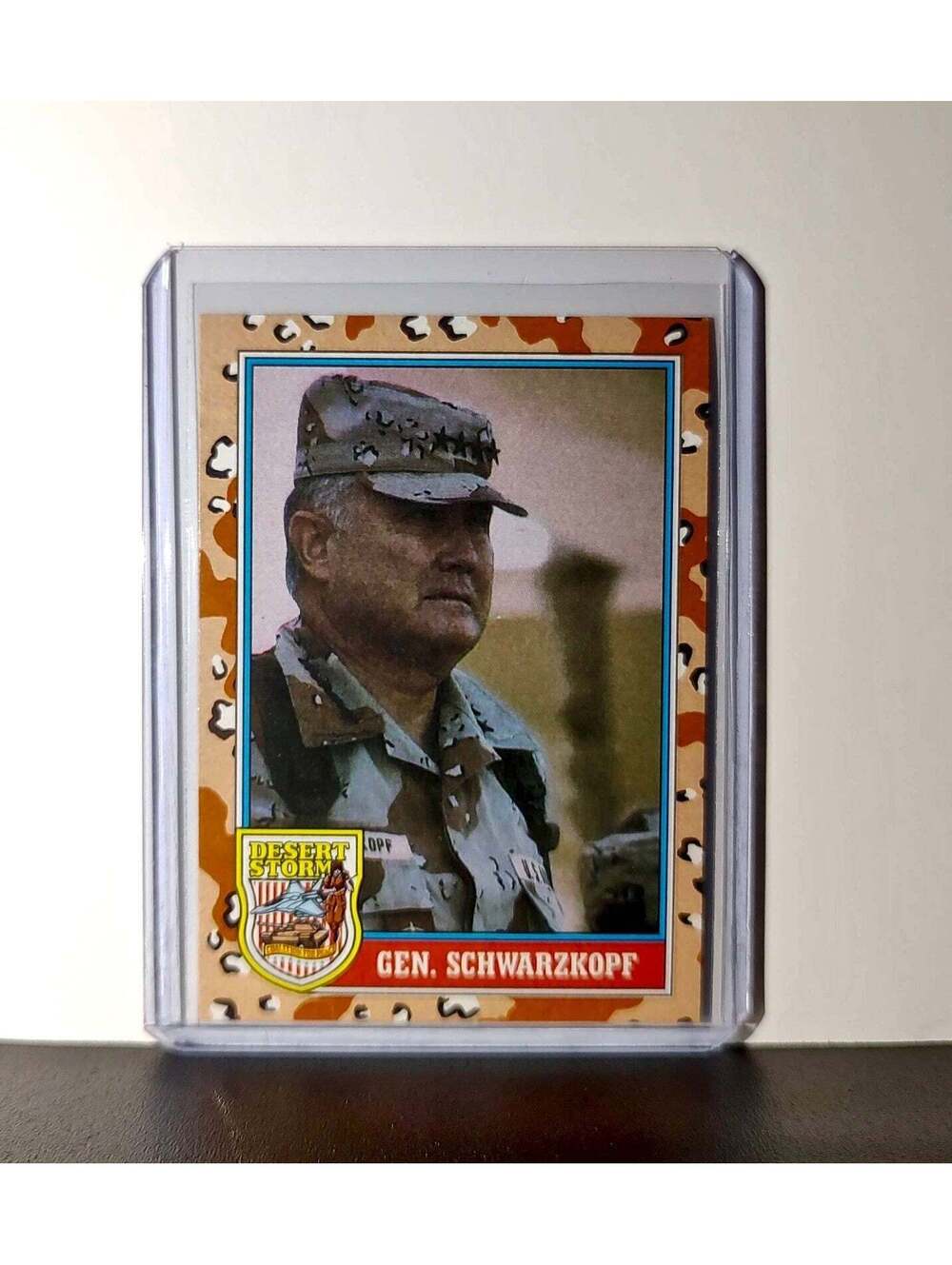 General Schwarzkopf 1991 Topps Desert Storm #157 Card - Picture 1 of 10